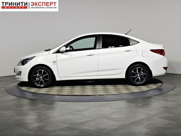 Hyundai Solaris I Рестайлинг с пробегом 2015 года, цена 1 047 000 рублей, 111505 км, седан, Автокод Объявления