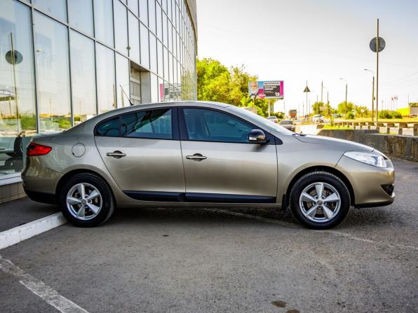 Renault Fluence I с пробегом 2012 года, цена 784 000 рублей, 130713 км, седан, Автокод Объявления