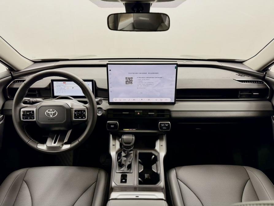 Toyota RAV4 VI (XA60) Вологда  - изображение 18