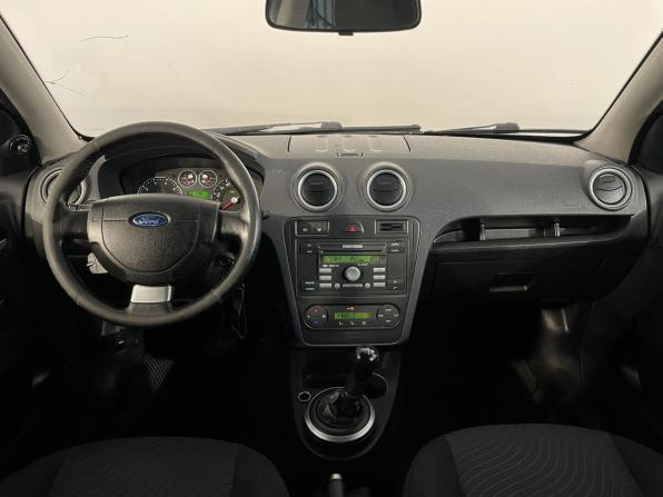 Ford Fusion I Рестайлинг с пробегом 2007 года, цена 249 900 рублей, 330000 км, хэтчбек, Автокод Объявления