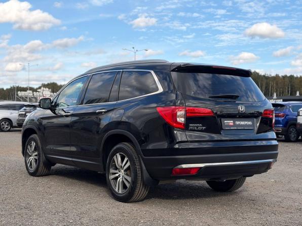 Honda Pilot III с пробегом 2018 года, цена 2 575 000 рублей, 243000 км, внедорожник, Автокод Объявления
