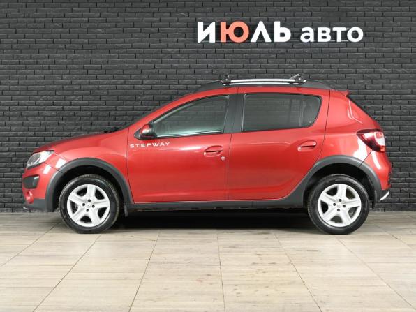 Renault Sandero II с пробегом 2017 года, цена 1 170 000 рублей, 119261 км, хэтчбек, Автокод Объявления