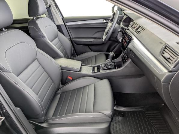 Skoda Superb III Рестайлинг с пробегом 2024 года, цена 2 900 000 рублей, 66490 км, лифтбек, Автокод Объявления