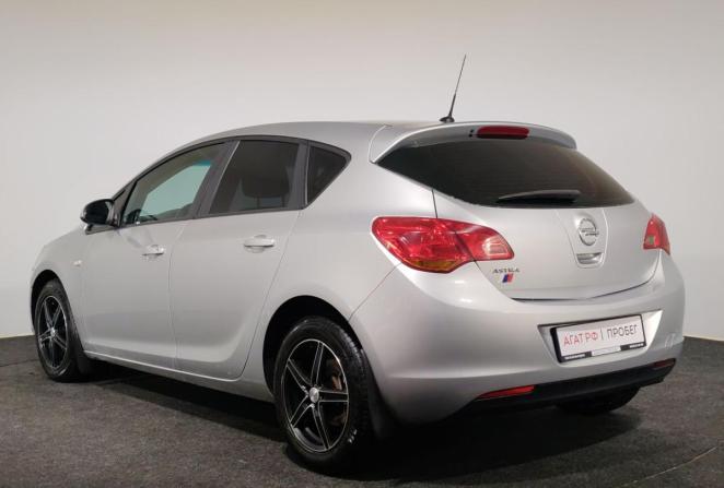 Opel Astra J с пробегом 2010 года, цена 440 000 рублей, 195000 км, хэтчбек, Автокод Объявления