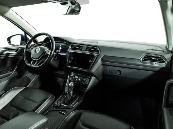 Volkswagen Tiguan II с пробегом 2018 года, цена 2 699 700 рублей, 154564 км, внедорожник, Автокод Объявления