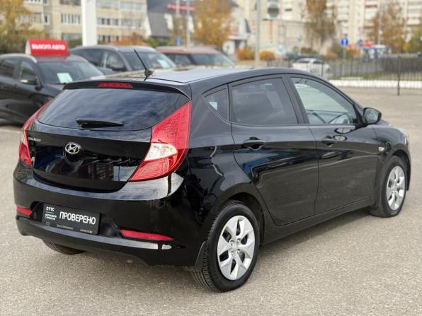Hyundai Solaris I Рестайлинг с пробегом 2016 года, цена 870 000 рублей, 124922 км, хэтчбек, Автокод Объявления