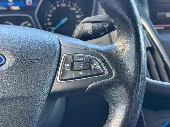 Ford Focus III Рестайлинг с пробегом 2017 года, цена 1 115 000 рублей, 119818 км, универсал, Автокод Объявления