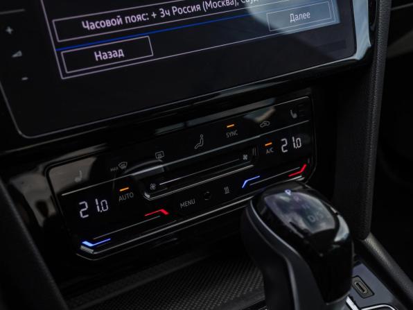 Volkswagen Passat B8 Рестайлинг с пробегом 2020 года, цена 2 898 000 рублей, 104000 км, седан, Автокод Объявления