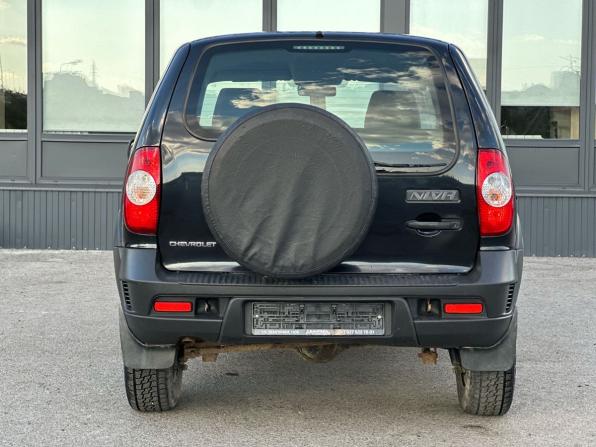 Chevrolet Niva I Рестайлинг с пробегом 2018 года, цена 785 000 рублей, 83187 км, внедорожник, Автокод Объявления