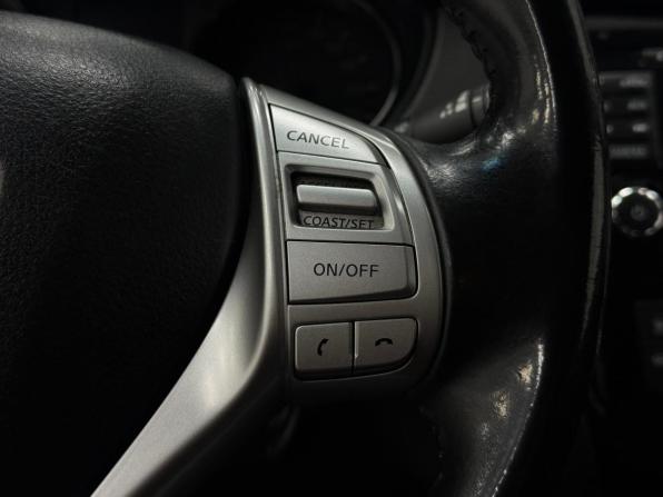 Nissan Qashqai II с пробегом 2017 года, цена 1 750 000 рублей, 98232 км, внедорожник, Автокод Объявления