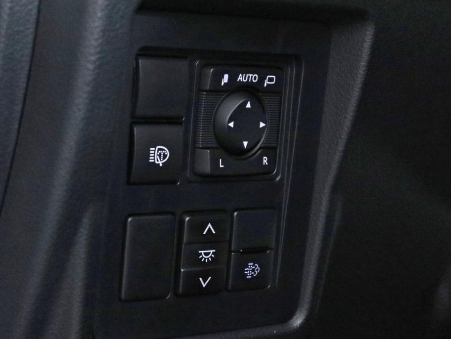 Toyota Land Cruiser Prado 150 Series Рестайлинг 3 Санкт-Петербург  - изображение 23