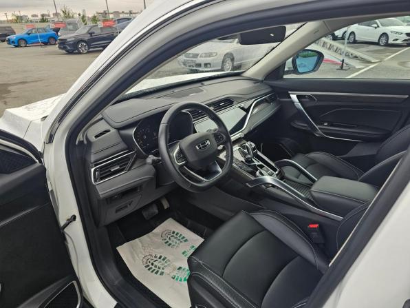 Geely Atlas Pro с пробегом 2022 года, цена 1 955 995 рублей, 47085 км, внедорожник, Автокод Объявления