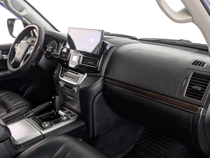 Toyota Land Cruiser 200 Series Рестайлинг 2 Москва  - изображение 13