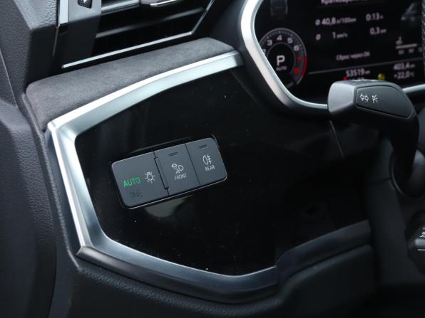 Audi Q3 II (F3) с пробегом 2022 года, цена 4 244 000 рублей, 53520 км, внедорожник, Автокод Объявления