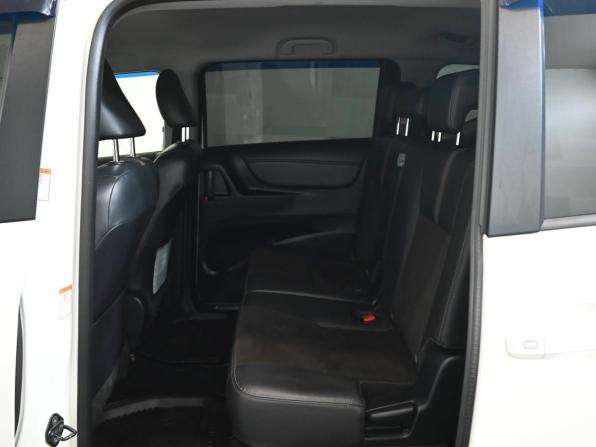 Toyota Sienta II Рестайлинг с пробегом 2018 года, цена 1 550 000 рублей, 100500 км, минивэн, Автокод Объявления