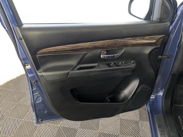 Suzuki Ertiga II с пробегом 2021 года, цена 1 980 000 рублей, 78757 км, компактвэн, Автокод Объявления