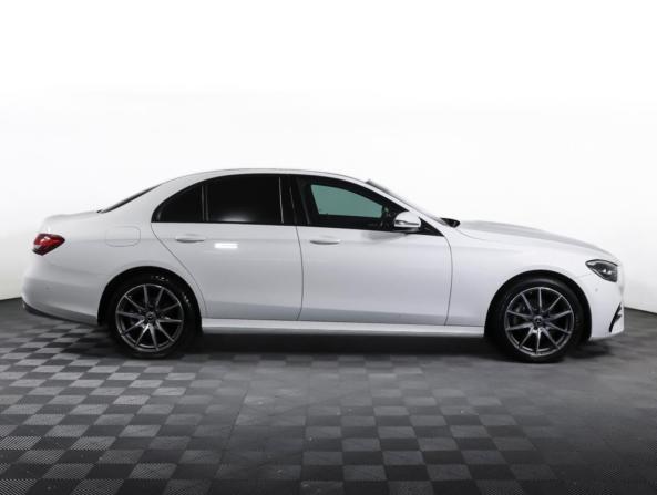 Mercedes-Benz E-Класс V (W213 S213 C238) Рестайлинг с пробегом 2021 года, цена 4 350 000 рублей, 48449 км, седан, Автокод Объявления