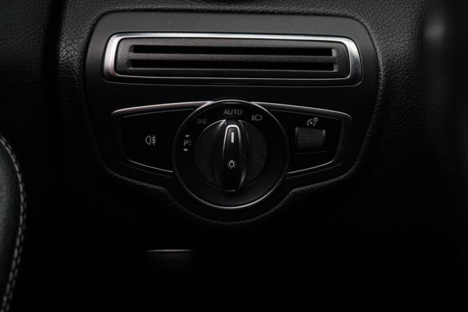 Mercedes-Benz C-Класс IV (W205) Рестайлинг с пробегом 2019 года, цена 2 280 000 рублей, 114065 км, седан, Автокод Объявления