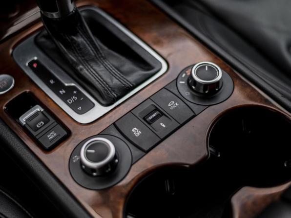 Volkswagen Touareg II с пробегом 2014 года, цена 1 520 000 рублей, 461086 км, внедорожник, Автокод Объявления