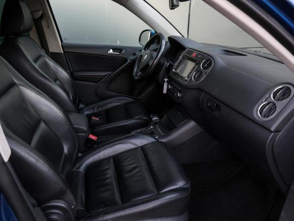 Volkswagen Tiguan I с пробегом 2010 года, цена 679 000 рублей, 291238 км, внедорожник, Автокод Объявления