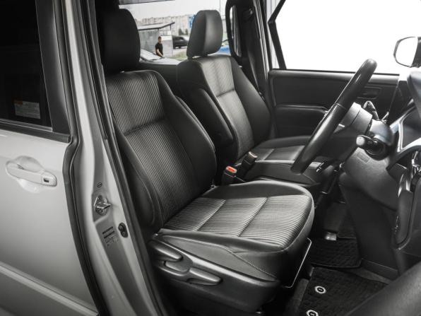 Toyota Noah III (R80) Рестайлинг с пробегом 2017 года, цена 2 370 000 рублей, 103175 км, минивэн, Автокод Объявления
