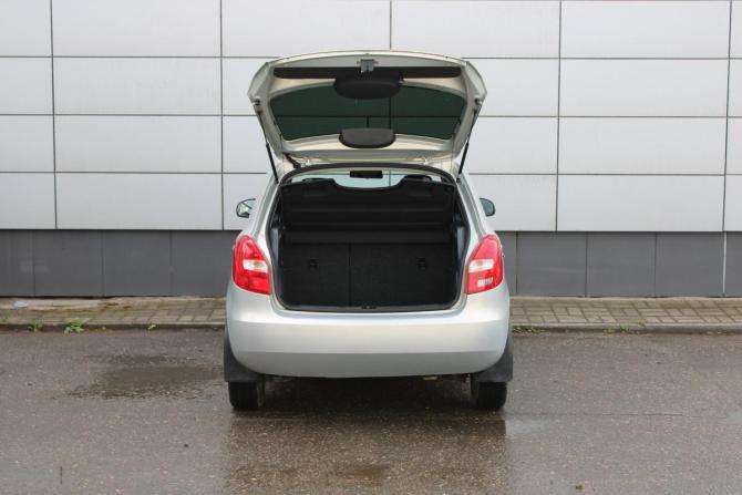 Skoda Fabia II Рестайлинг с пробегом 2012 года, цена 415 000 рублей, 254853 км, хэтчбек, Автокод Объявления