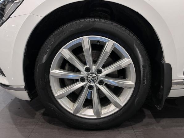 Volkswagen Passat B8 с пробегом 2018 года, цена 2 682 000 рублей, 84376 км, седан, Автокод Объявления