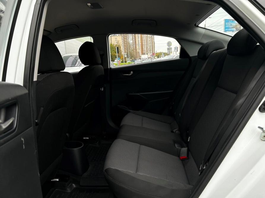 Hyundai Solaris II Санкт-Петербург  - изображение 9