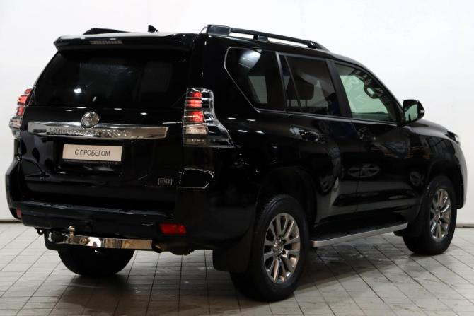 Toyota Land Cruiser Prado 150 Series Рестайлинг 1 с пробегом 2017 года, цена 3 990 000 рублей, 155150 км, внедорожник, Автокод Объявления