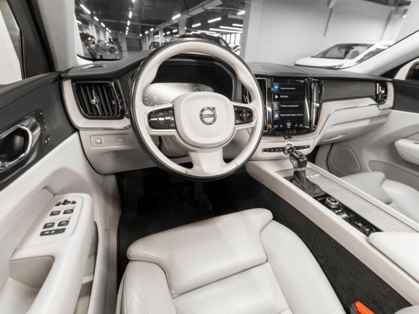 Volvo XC60 II с пробегом 2018 года, цена 3 150 000 рублей, 117035 км, внедорожник, Автокод Объявления
