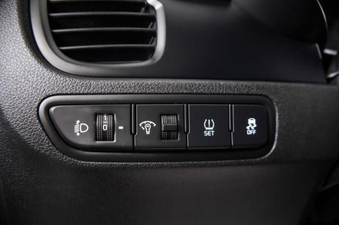 Kia Rio IV с пробегом 2019 года, цена 1 299 000 рублей, 141000 км, седан, Автокод Объявления