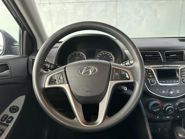 Hyundai Solaris I Рестайлинг с пробегом 2015 года, цена 1 100 000 рублей, 97107 км, седан, Автокод Объявления