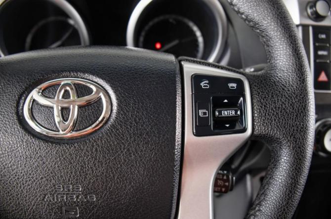 Toyota Land Cruiser Prado 150 Series Рестайлинг 1 с пробегом 2016 года, цена 3 499 000 рублей, 213060 км, внедорожник, Автокод Объявления