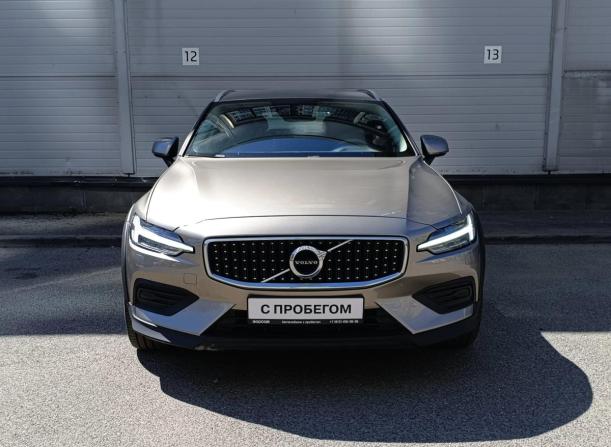 Volvo V60 Cross Country II с пробегом 2020 года, цена 3 849 000 рублей, 50745 км, универсал, Автокод Объявления