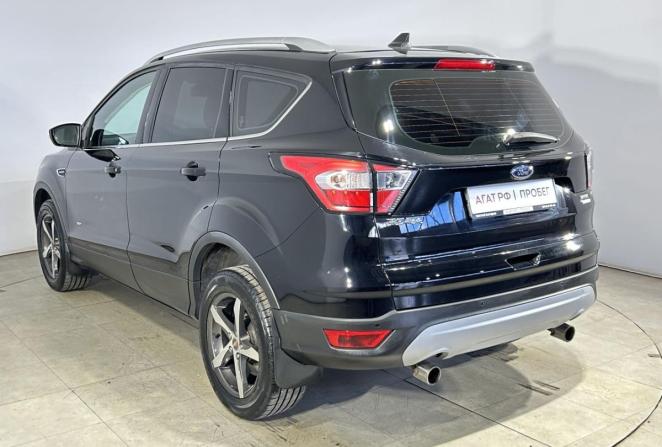 Ford Kuga II Рестайлинг с пробегом 2017 года, цена 1 700 000 рублей, 74600 км, внедорожник, Автокод Объявления