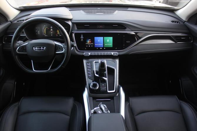 Geely Atlas Pro с пробегом 2023 года, цена 1 957 000 рублей, 58060 км, внедорожник, Автокод Объявления