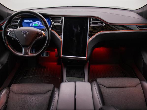 Tesla Model S I Рестайлинг с пробегом 2018 года, цена 2 389 000 рублей, 137629 км, лифтбек, Автокод Объявления
