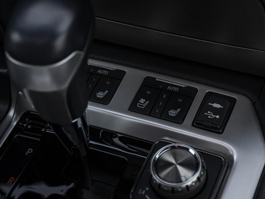 Toyota Land Cruiser 200 Series Рестайлинг 2 Москва  - изображение 16
