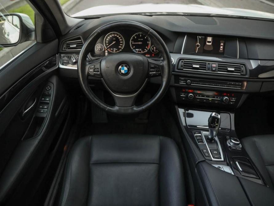 BMW 5 серии VI (F10/F11/F07) Рестайлинг Санкт-Петербург  - изображение 13