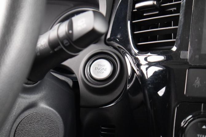 Mitsubishi Outlander III Рестайлинг 3 с пробегом 2022 года, цена 2 799 000 рублей, 32723 км, внедорожник, Автокод Объявления
