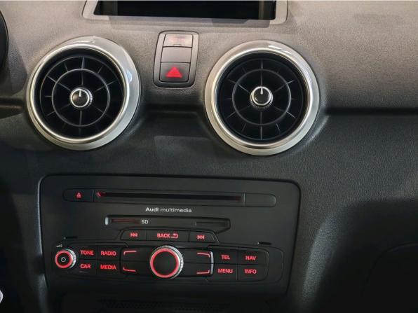 Audi A1 I (8X) с пробегом 2012 года, цена 1 290 000 рублей, 65707 км, хэтчбек, Автокод Объявления