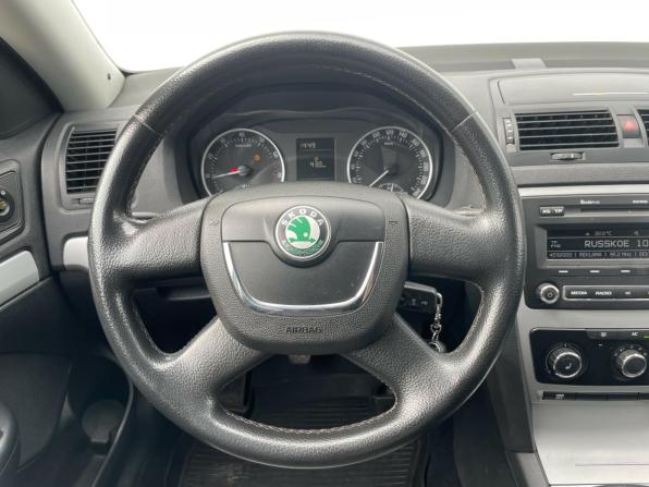 Skoda Octavia II (A5) Рестайлинг с пробегом 2012 года, цена 798 700 рублей, 220380 км, лифтбек, Автокод Объявления
