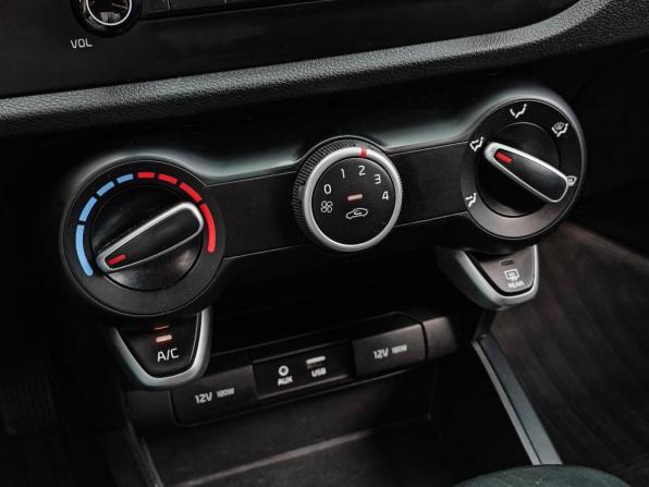 Kia Rio IV с пробегом 2019 года, цена 1 297 090 рублей, 116230 км, хэтчбек, Автокод Объявления