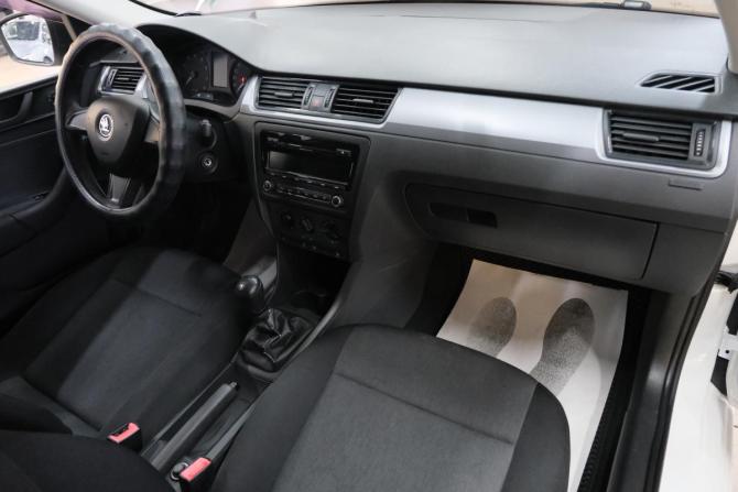 Skoda Rapid I с пробегом 2014 года, цена 729 000 рублей, 193222 км, лифтбек, Автокод Объявления