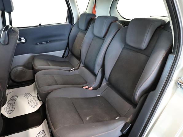 Renault Scenic II Рестайлинг с пробегом 2007 года, цена 617 000 рублей, 234437 км, компактвэн, Автокод Объявления