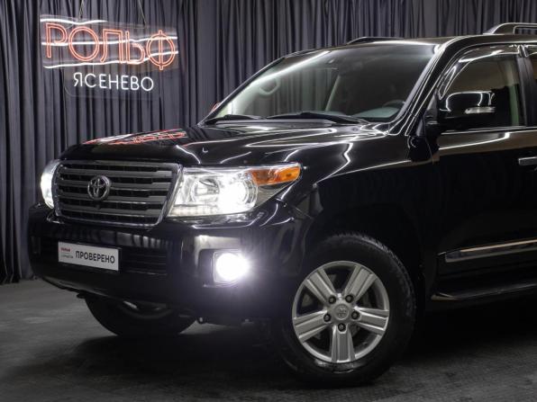 Toyota Land Cruiser 200 Series Рестайлинг 1 с пробегом 2015 года, цена 4 898 000 рублей, 180212 км, внедорожник, Автокод Объявления