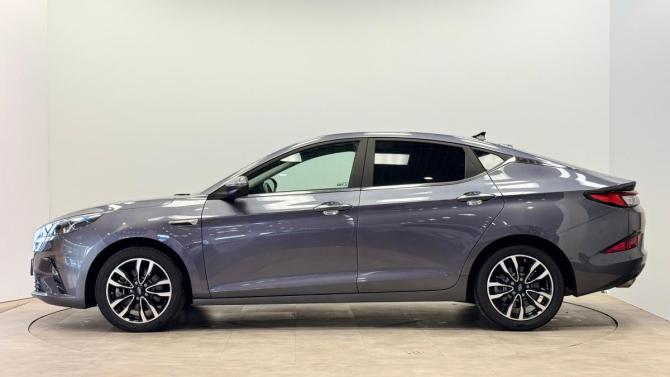 JAC J7 I с пробегом 2023 года, цена 1 475 000 рублей, 33245 км, хэтчбек, Автокод Объявления