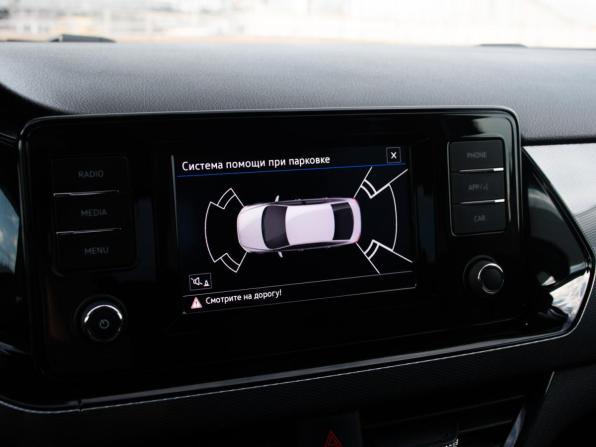 Volkswagen Polo VI с пробегом 2021 года, цена 1 377 000 рублей, 167000 км, лифтбек, Автокод Объявления