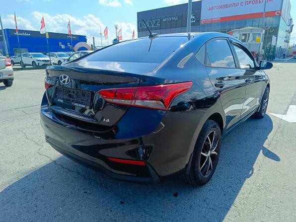 Hyundai Solaris II с пробегом 2018 года, цена 1 249 995 рублей, 159061 км, седан, Автокод Объявления