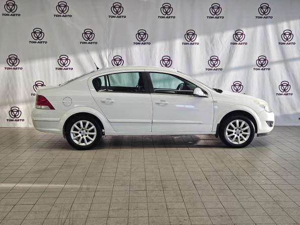 Opel Astra H Рестайлинг с пробегом 2013 года, цена 633 000 рублей, 127891 км, седан, Автокод Объявления